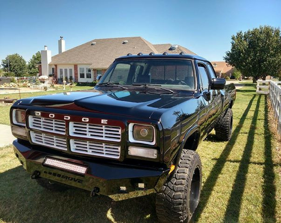 Classic Front Bumper Kit - Dodge Truck